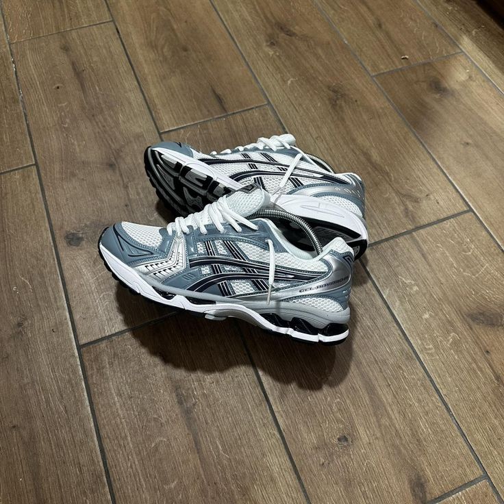 ASICS - GEL KAYANO 14